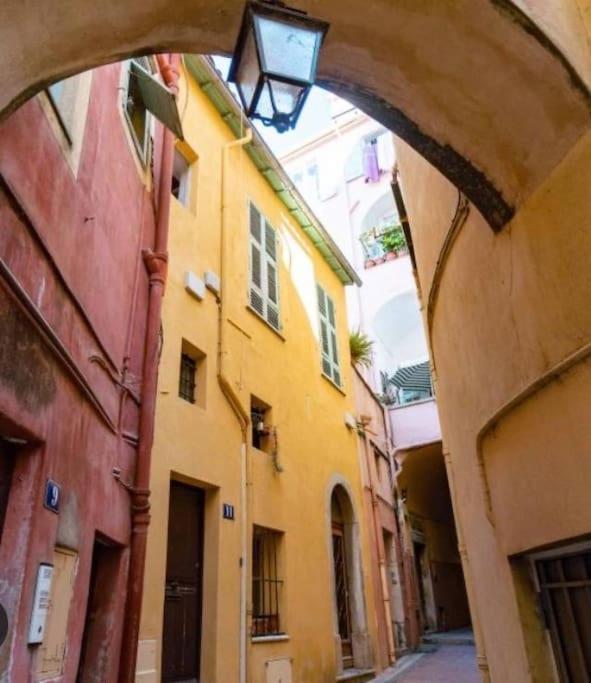 Magnifique T2 Proche Mer Et Ville Refait A Neuf Avec Terrasse Menton Exteriör bild